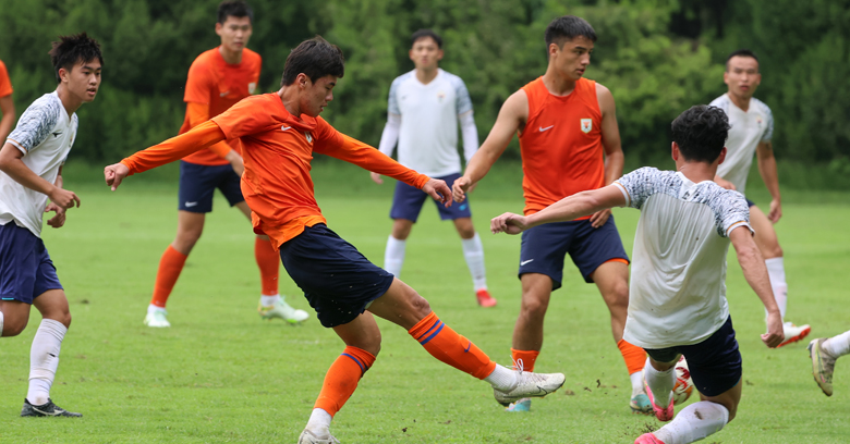 山东泰山U21队热身赛3-2胜泰安天贶队